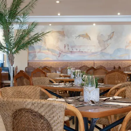 Grecotel Marine Palace & Aqua Park فندق ريثيمنو