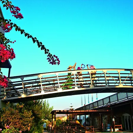 酒店 Grecotel Marine Palace & Aqua Park