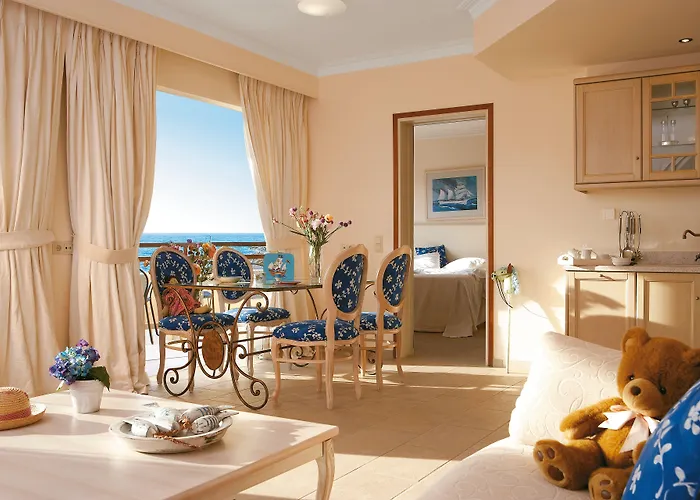 Hotel Grecotel Marine Palace & Aqua Park