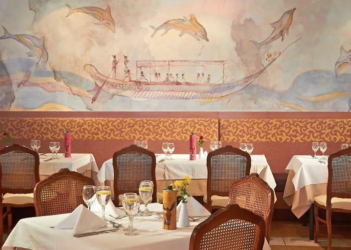 Grecotel Marine Palace & Aqua Park Szálloda 4*