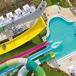 Grecotel Marine Palace & Aqua Park