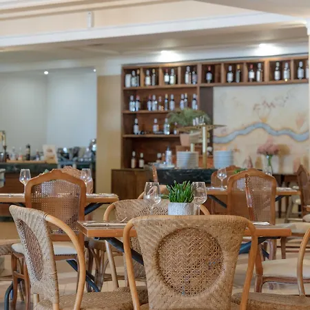 מלון Grecotel Marine Palace & Aqua Park 4*