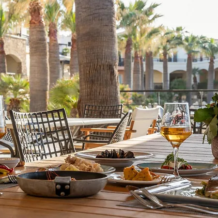 호텔 Grecotel Marine Palace & Aqua Park 4*