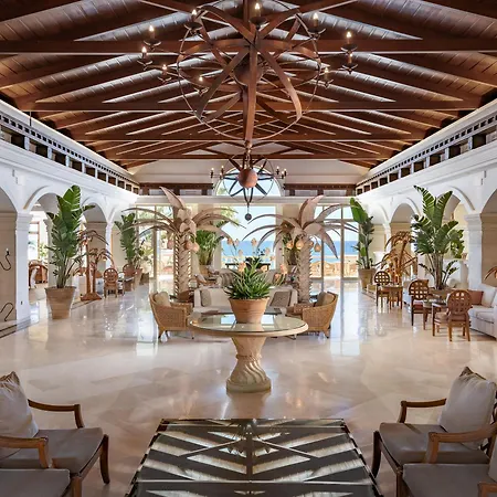 מלון Grecotel Marine Palace & Aqua Park העיירה רתימנו