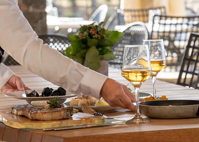 Grecotel Marine Palace & Aqua Park מלון 4*