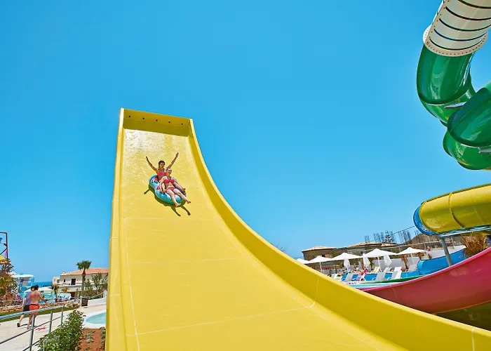 Grecotel Marine Palace & Aqua Park העיירה רתימנו